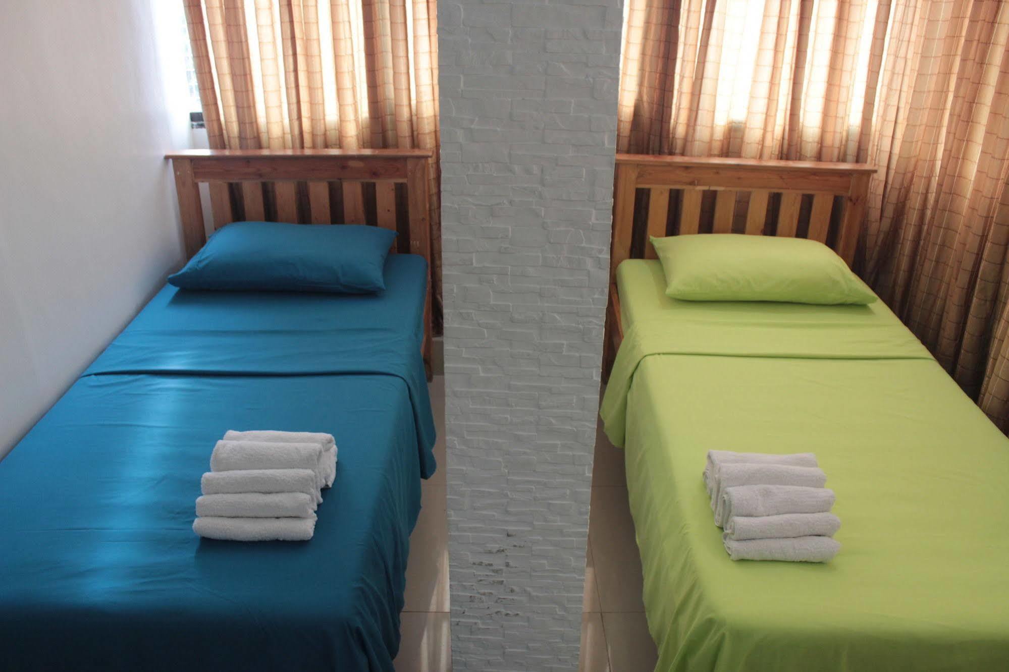 Yuj Inn - Quezon City Extérieur photo
