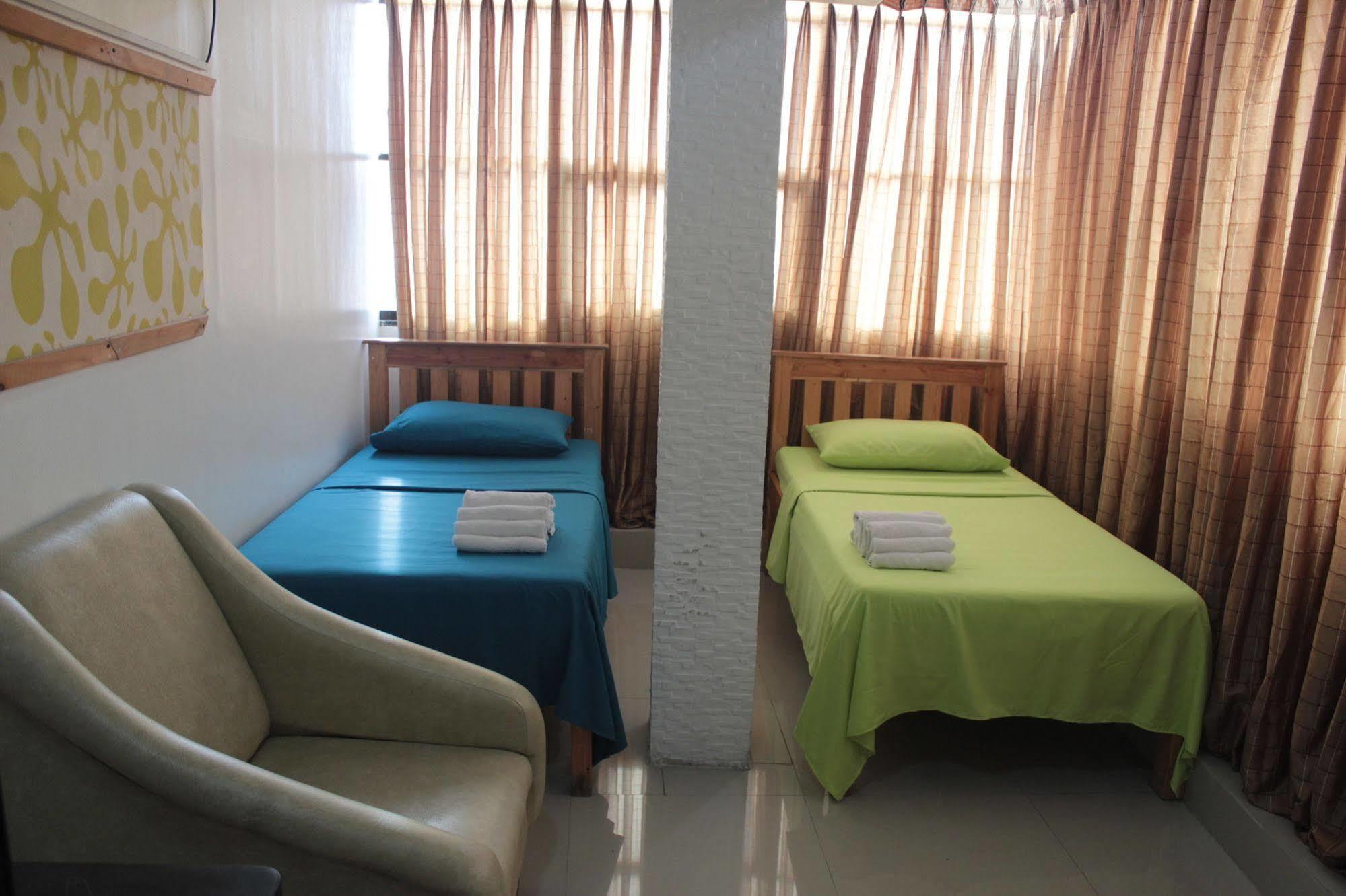 Yuj Inn - Quezon City Extérieur photo