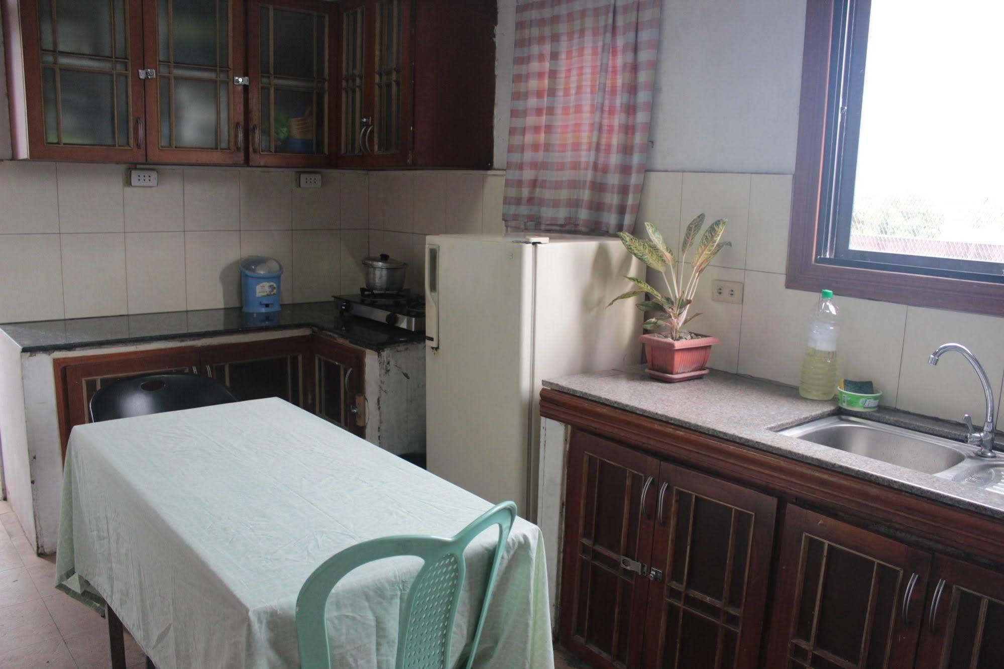 Yuj Inn - Quezon City Extérieur photo